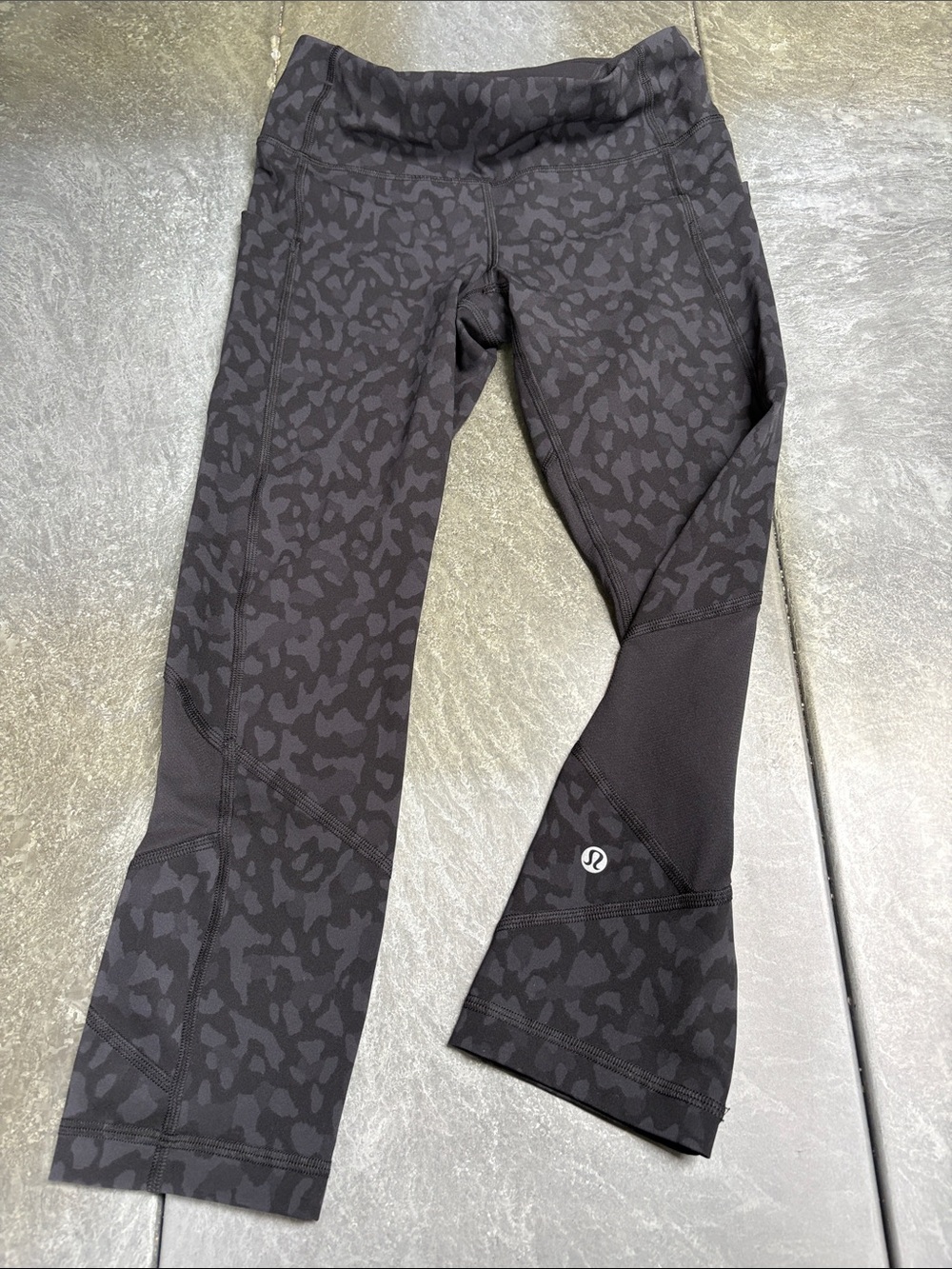 lululemon athletica Black Tone-On-Tone Leopard Print Cropped Leggings
